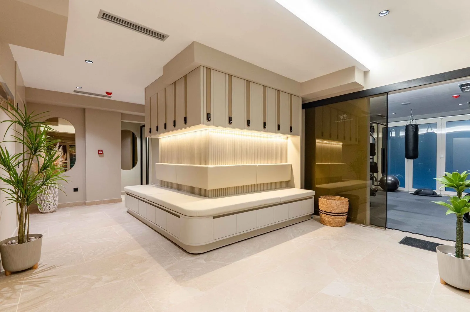 Rent, office space, 350m², Pržno, Budva