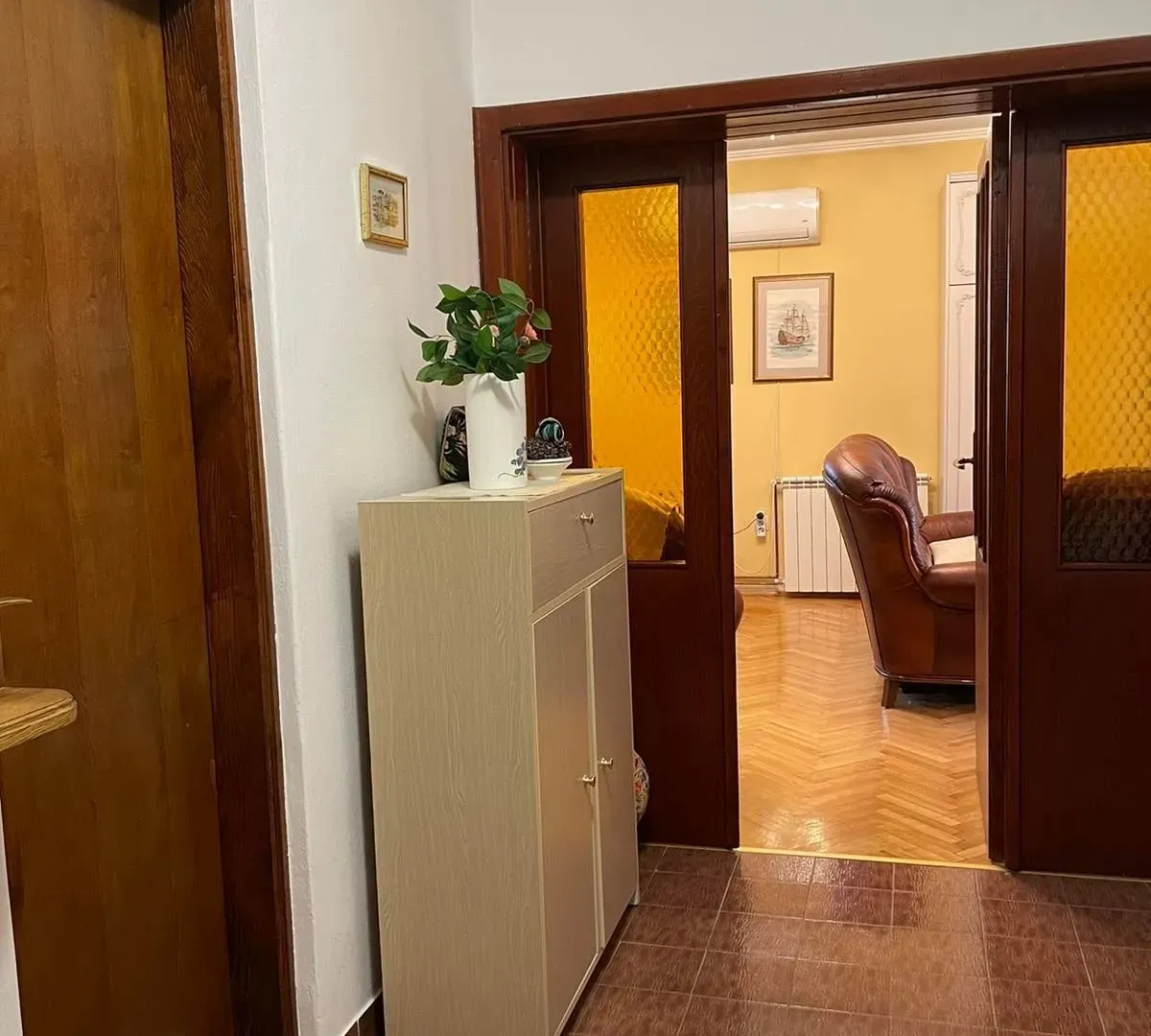 Prodaja, kuća, 300m², Škaljari, Kotor