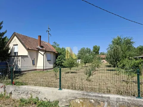 Kuća in Perlez