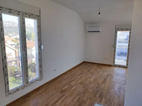 Izdavanje, jednosoban stan, 42m², Zagorič, Podgorica - image 4