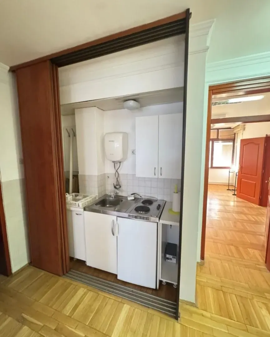Rent, office space, 92m², Preko Morače, Podgorica