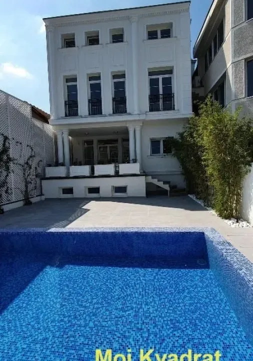 Rent, house, 500m², Čukarica, Beograd