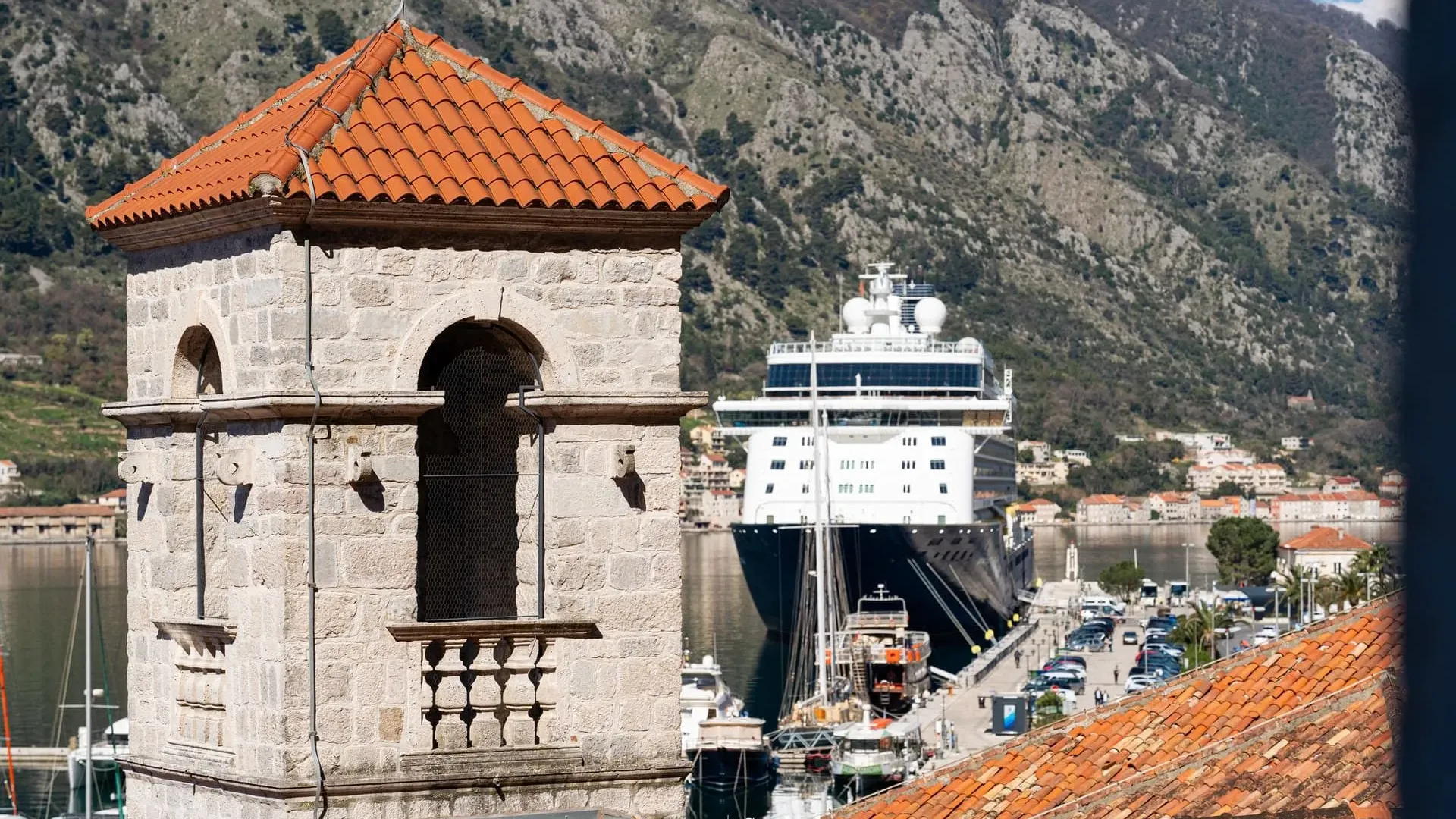 Prodaja, dvosoban stan, 163m², Stari Grad Kotor, Kotor