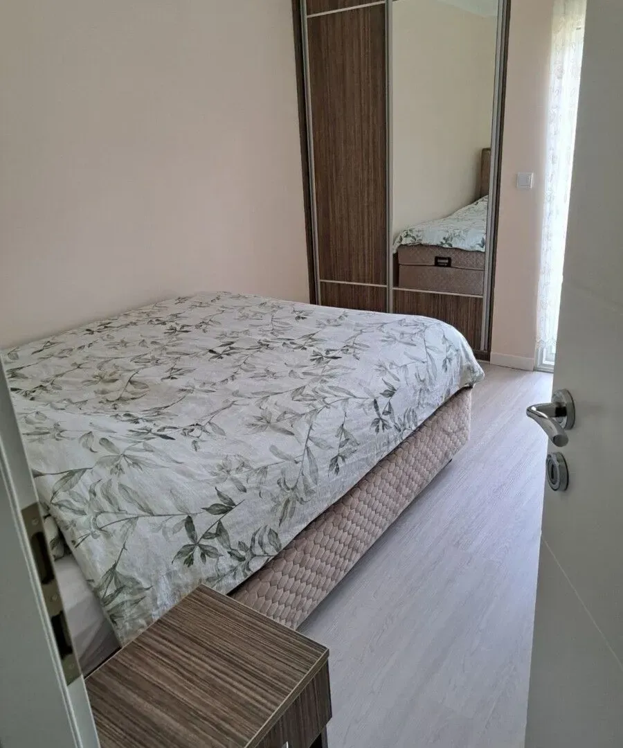 Prodaja, jednosoban stan, 55m², Centar, Bar