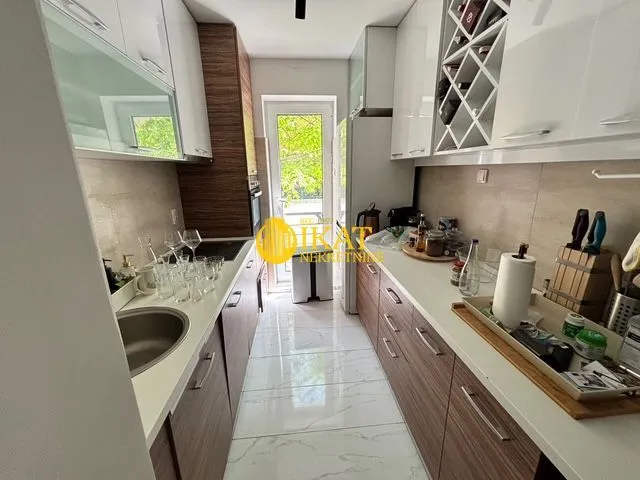 Sale, house, 300m², Savski Venac, Beograd