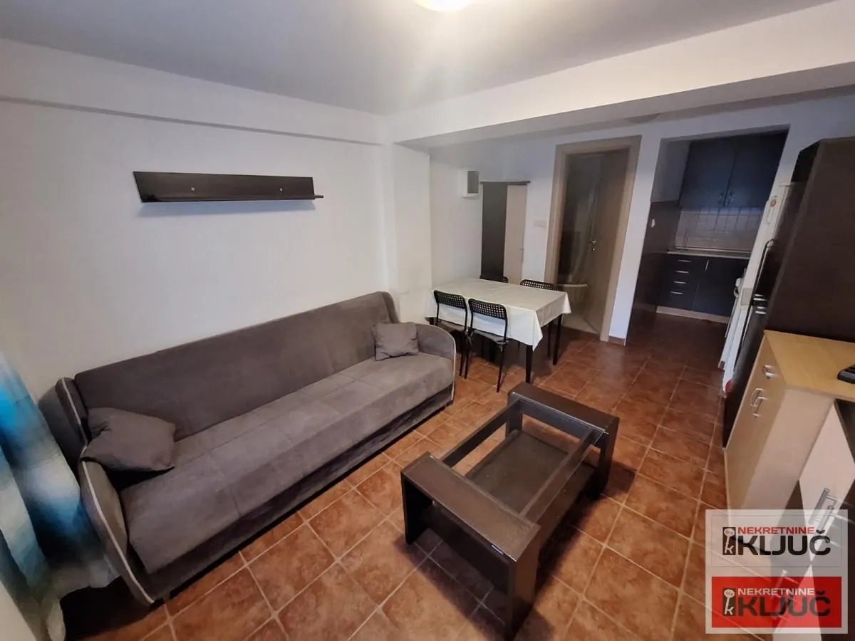 Izdavanje, garsonjera, 20m², Nova Detelinara, Novi Sad Sve Podlokacije