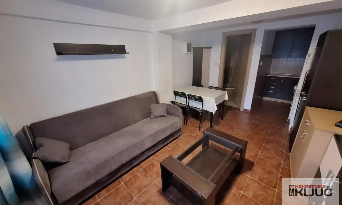 Izdavanje, garsonjera, 20m², Nova Detelinara, Novi Sad Sve Podlokacije