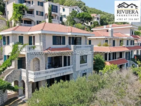 Sale, house, 235m², Kostanjica, Kotor - image 1