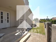 Izdavanje, kuća, 185m², Tološi, Podgorica - image 25