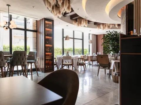 Sale, hospitality venue, 170m², City Kvart, Podgorica - image 3