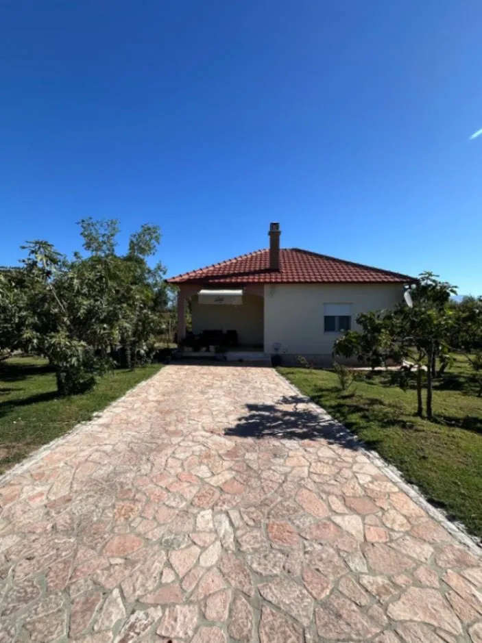 Sale, house, 68m², Golubovci, Podgorica