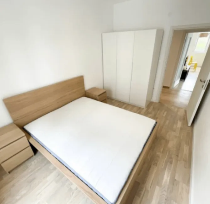 Izdavanje, dvosoban stan, 68m², Centar, Podgorica