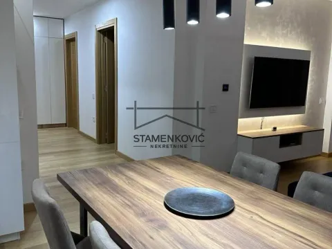 Izdavanje, dvosoban stan, 65m², Centar, Novi Sad - image 3