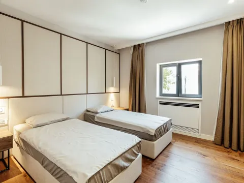 Sale, house, 819m², Ljuta, Kotor - image 23