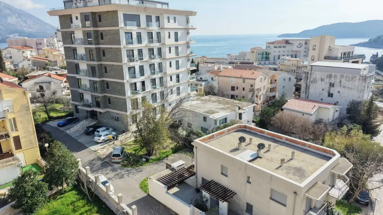 Sale, one bedroom apartment, 45m², Bečići, Budva