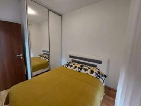 Izdavanje, jednosoban stan, 45m², Kalimanj, Tivat - image 8