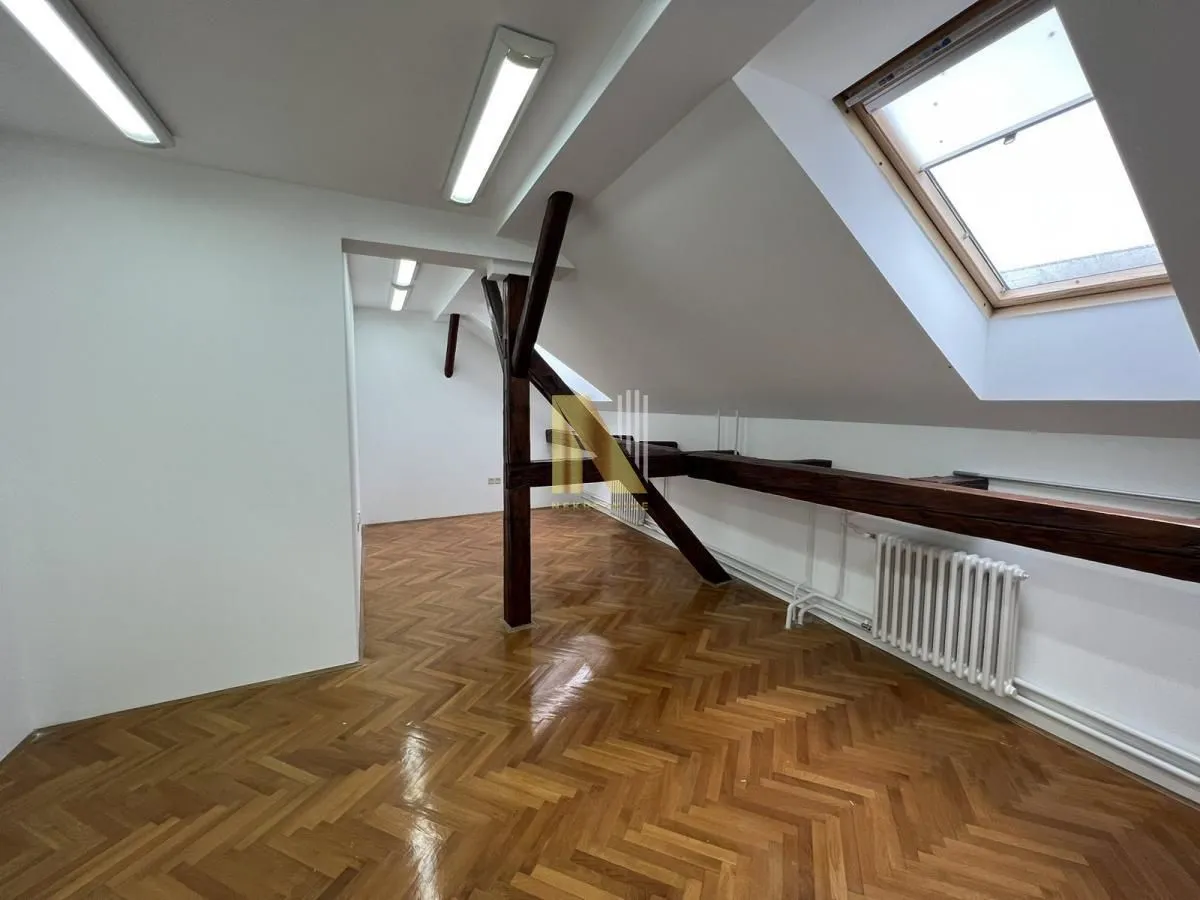 Rent, office space, 242m², Centar, Novi Sad