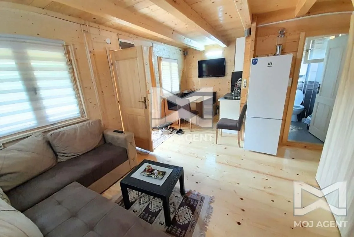 Prodaja, kuća, 52m², Pirot, Srbija