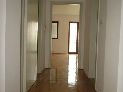 Prodaja, trosoban stan, 138m², Preko Morače, Podgorica - image 7