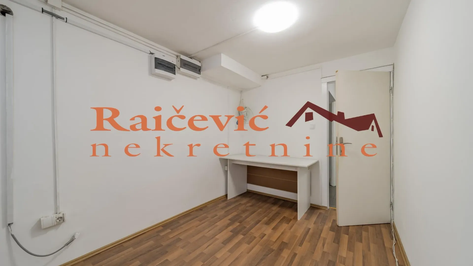 Prodaja, dvosoban stan, 43m², Savski Venac, Beograd