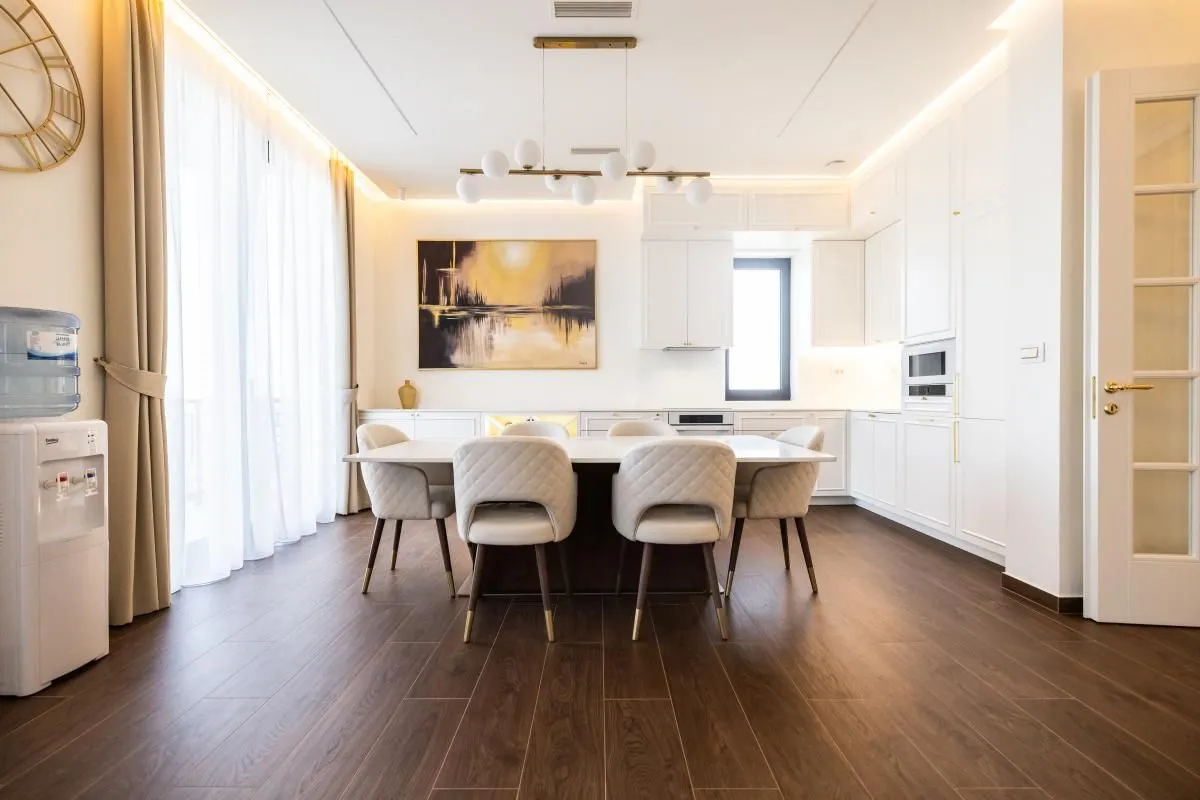 Izdavanje, stan, 131m², Sremska Kamenica, Petrovaradin