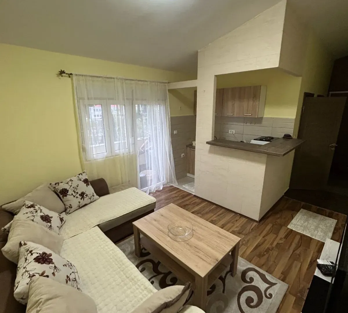 Rent, one bedroom apartment, 41m², Drač, Podgorica
