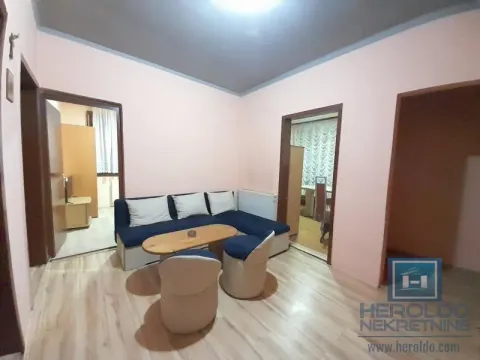 Sale, house, 310m², Tavrića obori, Jagodina - image 9