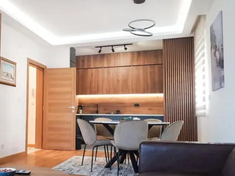 Izdavanje, dvosoban stan, 75m2, City Kvart, Podgorica Izdavanje, dvosoban stan, 75m2, City Kvart, Podgorica