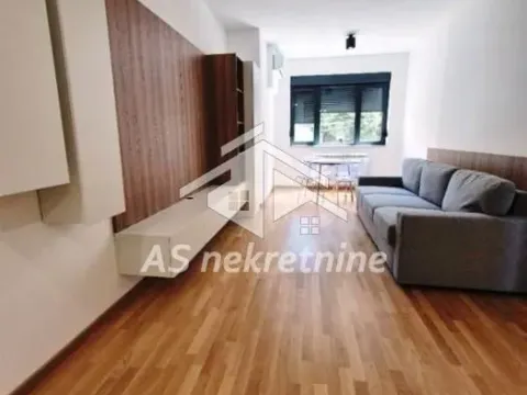 Izdavanje, trosoban stan, 54m², Čukarica, Beograd - image 3