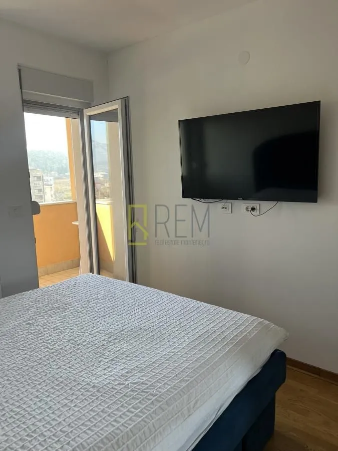 Rent, one bedroom apartment, 43m², City Kej, Podgorica