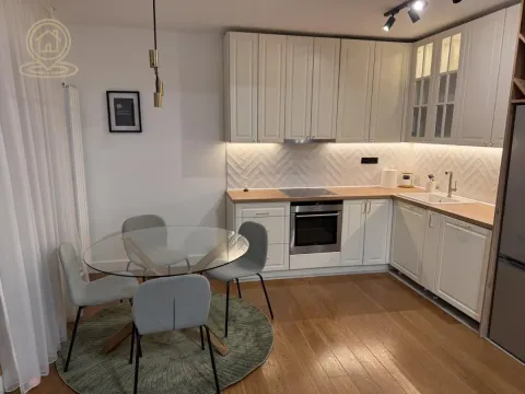 Izdavanje, trosoban stan, 70m², Karaburma, Palilula Sve Podlokacije - image 3