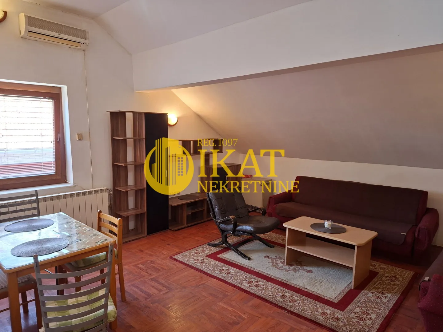 Izdavanje, trosoban stan, 70m², Vojvode Vlahovica, Beograd