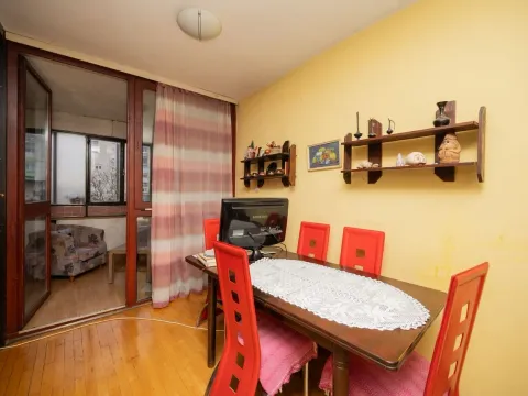 Sale, three bedroom apartment, 100m², Blok 5, Podgorica - image 3