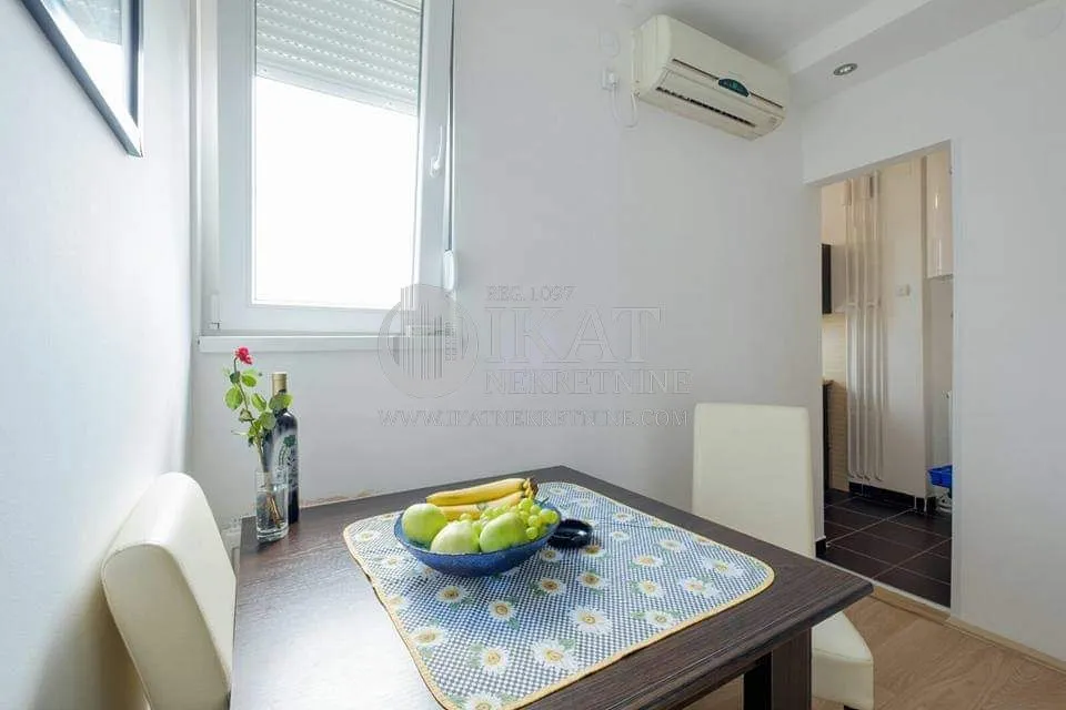 Rent, one bedroom apartment, 40m², Savski Venac, Beograd