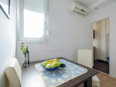 Izdavanje, jednosoban stan, 40m², Savski Venac, Beograd - image 9