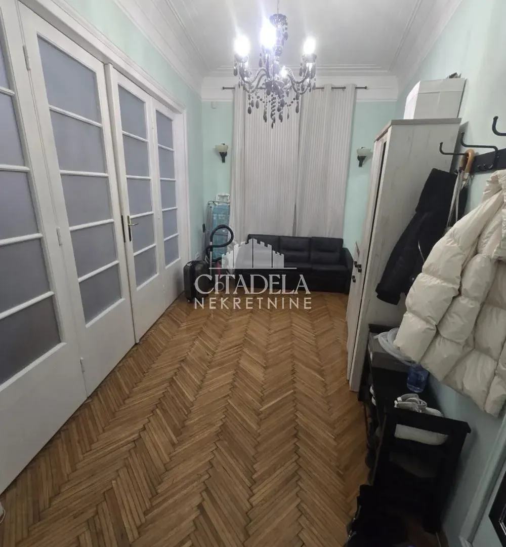 Rent, four bedroom apartment, 131m², Stari Grad, Beograd