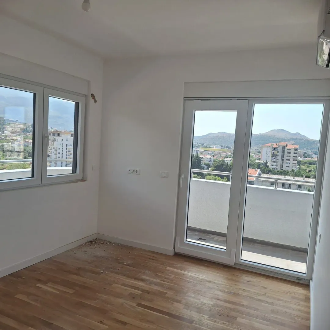 Sale, three bedroom apartment, 110m², Bar, Crna Gora
