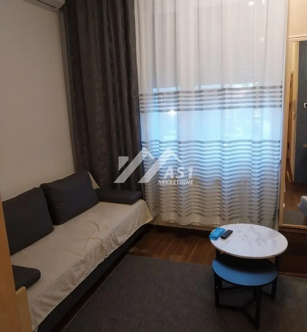 Rent, apartment, 26m², Adamovićevo Naselje, Novi Sad Sve Podlokacije
