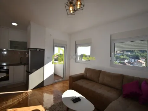 Rent, one bedroom apartment, 35m², Zagorič, Podgorica - image 8