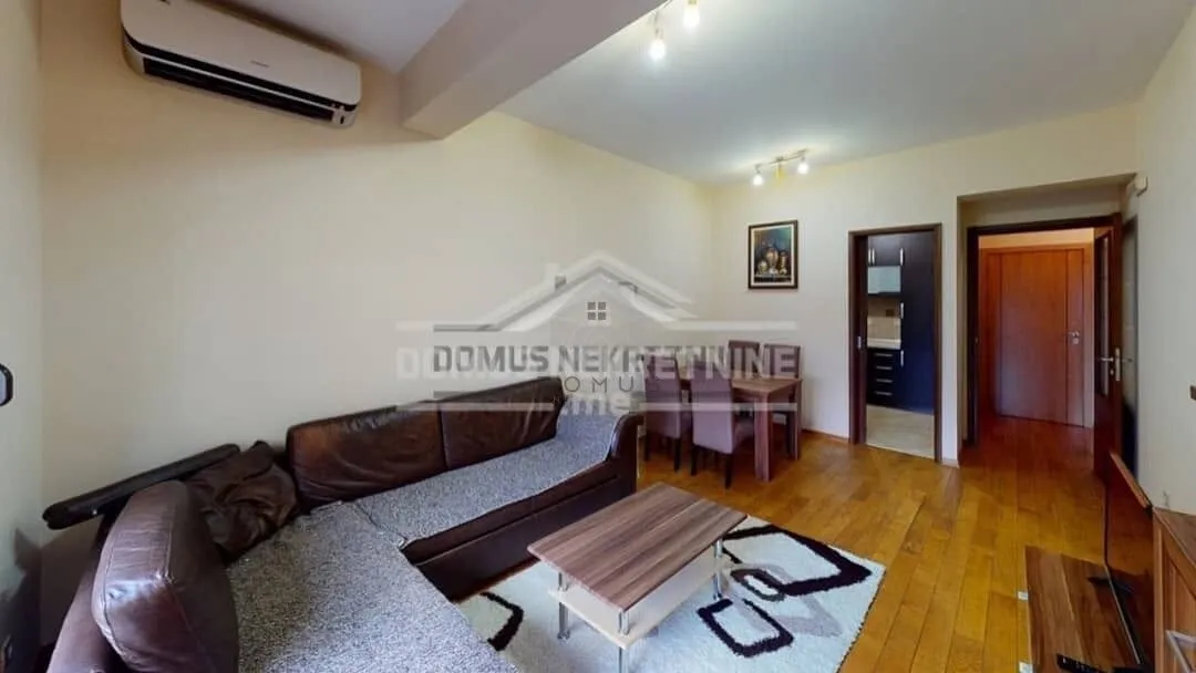 Prodaja, jednosoban stan, 47m², Krivi Most, Podgorica