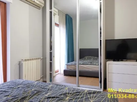 Prodaja, četvorosoban stan, 151m², Vračar Centar, Vračar Sve Podlokacije - image 11