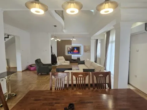 Izdavanje, kuća, 280m², Zabjelo, Podgorica - image 4