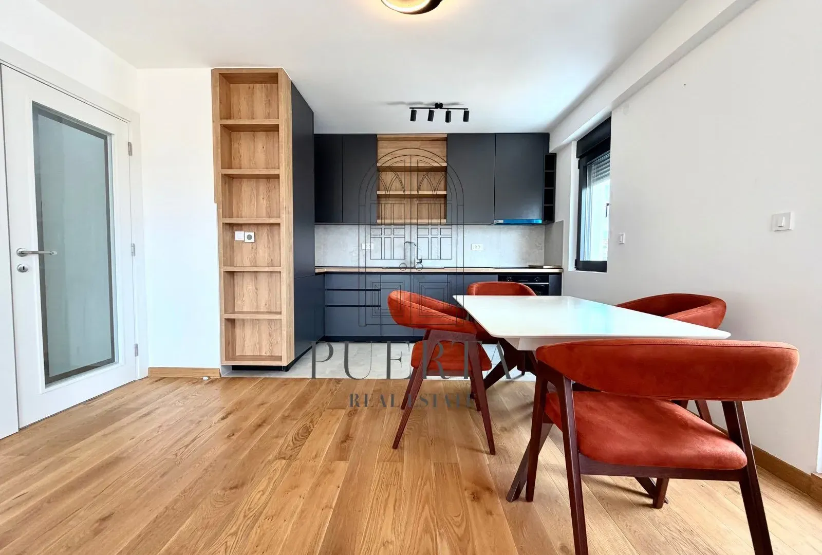 Prodaja, jednosoban stan, 56m², Tološka šuma, Podgorica