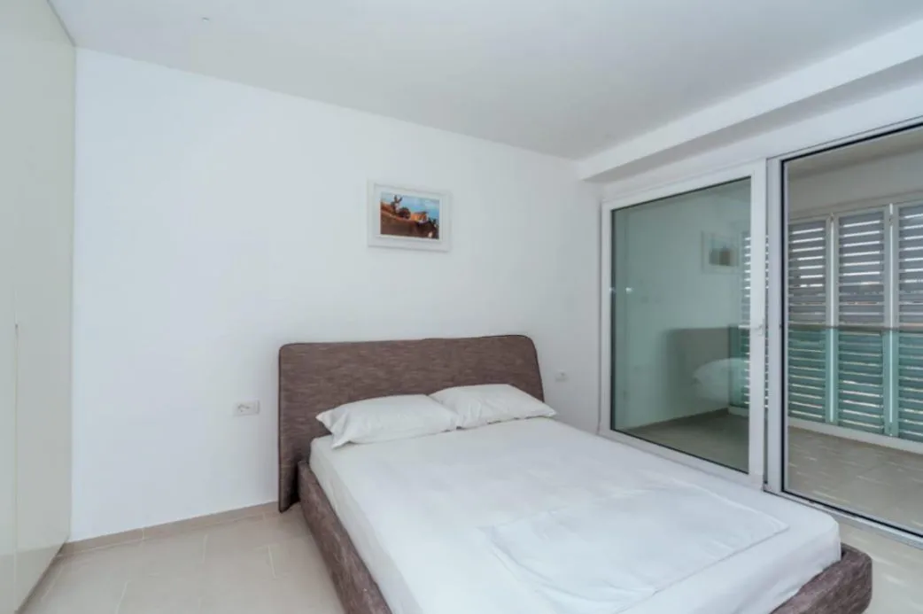 Rent, apartment, 54m², Pržno, Budva