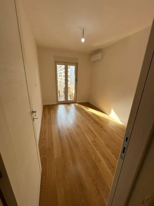 Rent, two bedroom apartment, 67m², Central Point, Podgorica