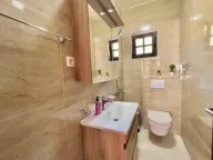 Rent, house, 400m², Markovići, Budva - image 11