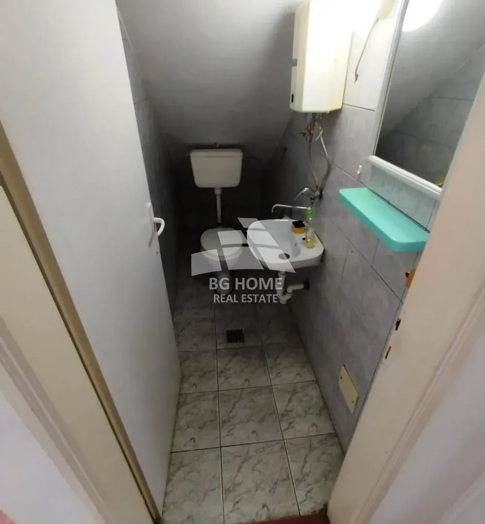Rent, office space, 131m², Zemun Kalvarija, Zemun Sve Podlokacije