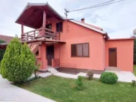Izdavanje, kuća, 40m², Tološi, Podgorica - image 1