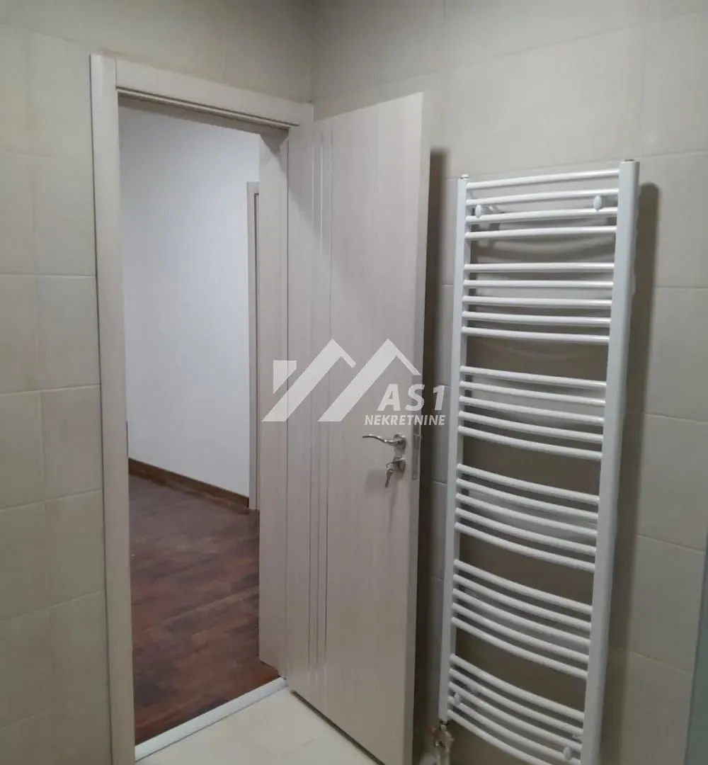 Prodaja, trosoban stan, 78m², Vrbas, Novi Sad