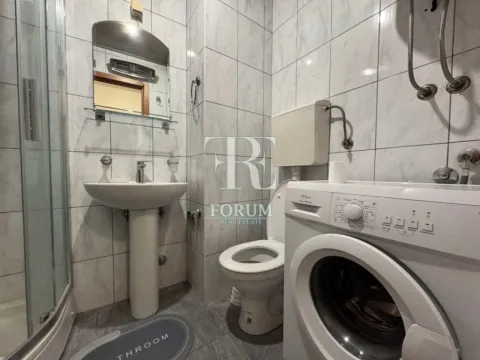 Izdavanje, jednosoban stan, 40m², Obala Morače, Podgorica - image 9